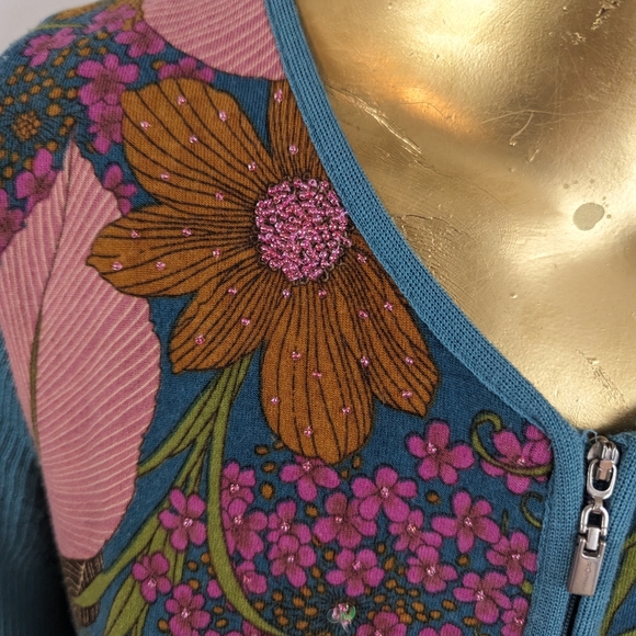 LE Rosee Embellished Floral Cardigan - Beautifully beaded Medium Seafoam… - Picture 10 of 14